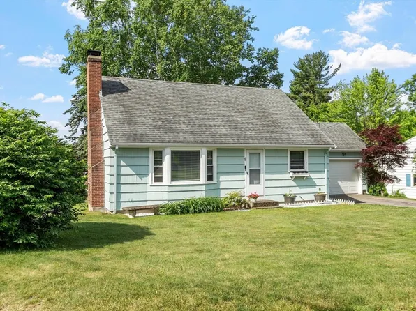4 Cranston St, Worcester, MA 01606