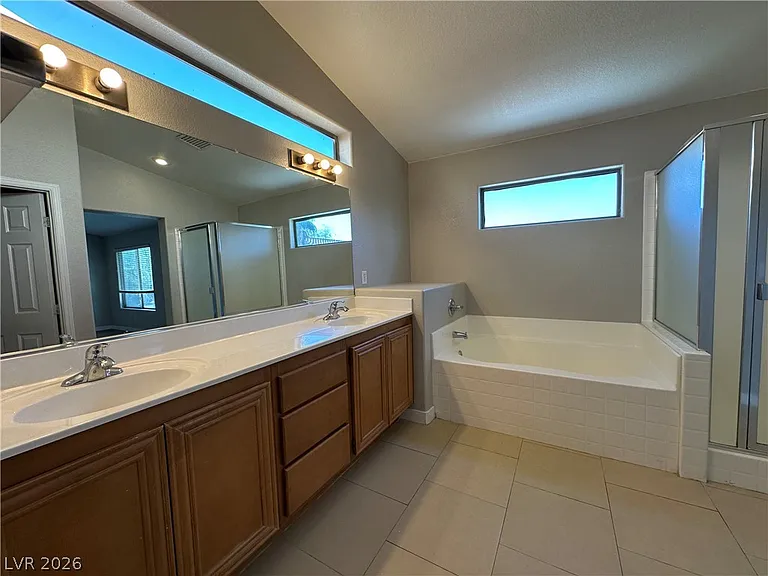 6084 Villa Trieste Ct — Photo 19