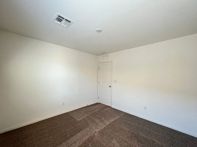 7569 W Mistral Ave — Photo 22