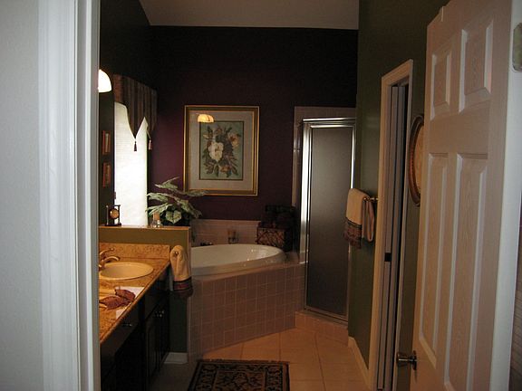5th image of 11433 Glenmont Dr