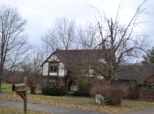 1350 Irondale Cir NE, North Canton, OH 44720