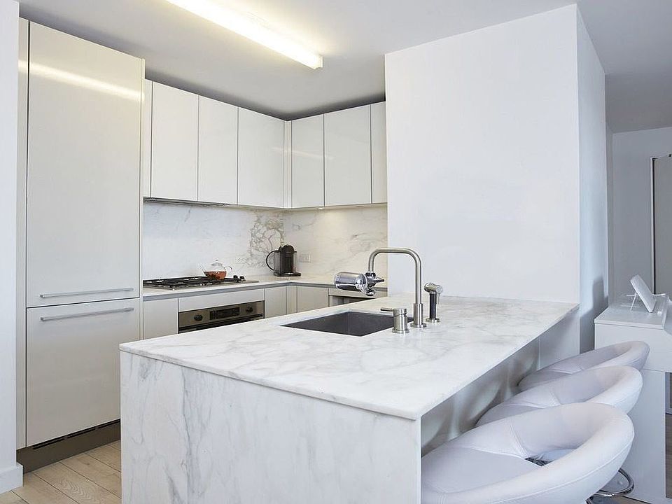 1st image of 322 W 57th St APT 41E