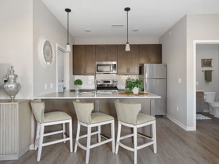Kitchen/Bar V2 Layout