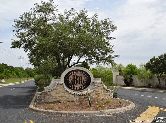 2nd image of 13402 Lucas Cir