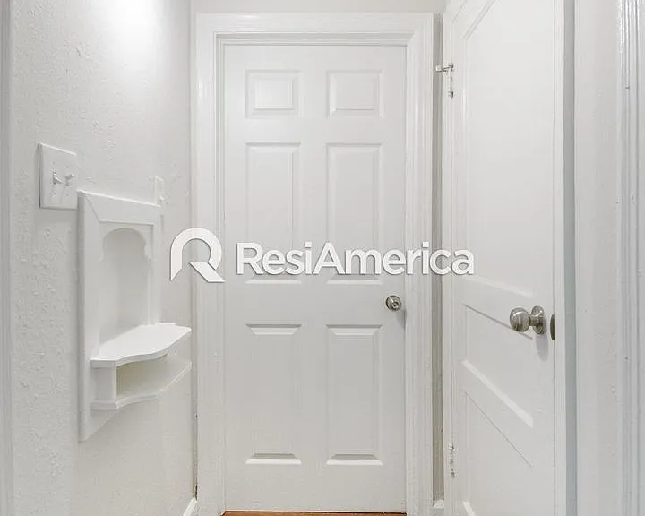 940 Dillworth St — Photo 10