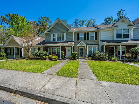 3rd image of 1001 Pine Bluff Dr