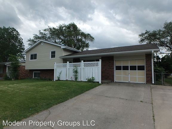 2nd image of 2414 White Gate Dr