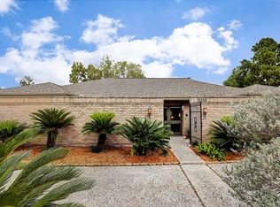 11418 Lakeside Place Dr, Houston, TX 77077