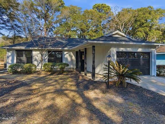 3rd image of 3303 Marsh View Drive SW