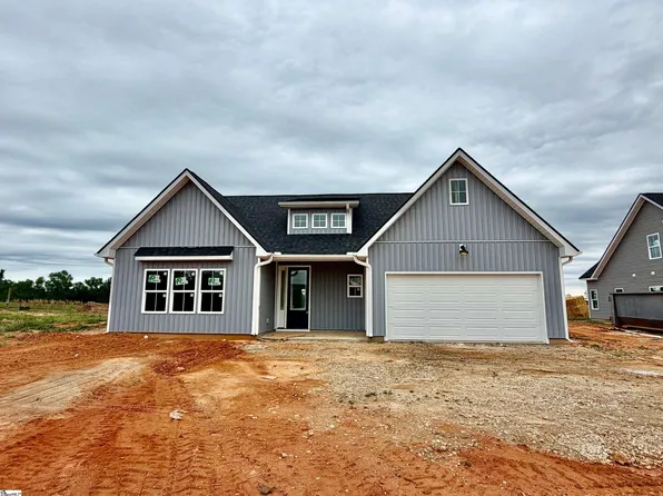 2735 Friendship Church Rd, Gray Court, SC 29645