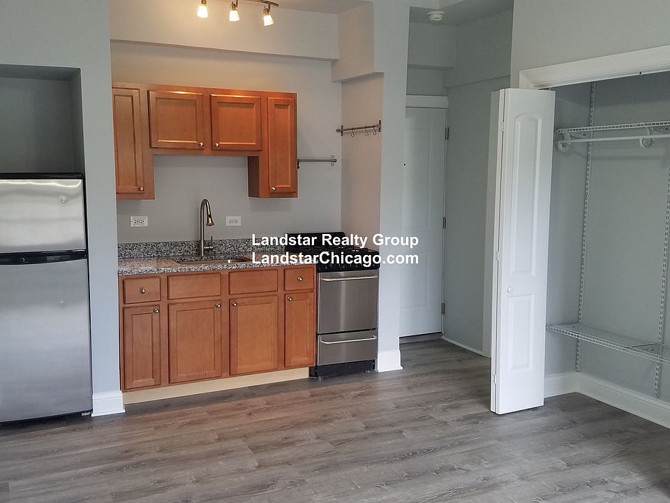 1st image of 4555 N Malden St APT 212