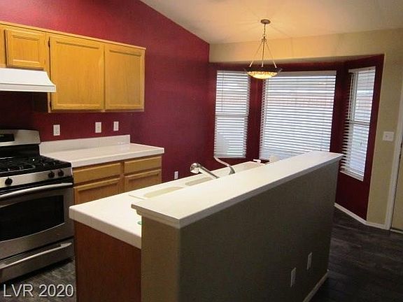 3rd image of 2073 Fallsburg Way