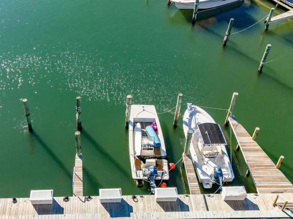 107 Brandywine Marina Drive #20, Morehead City, NC 28557