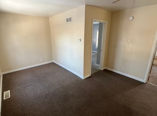 220 E McClure Ave #B, Peoria, IL