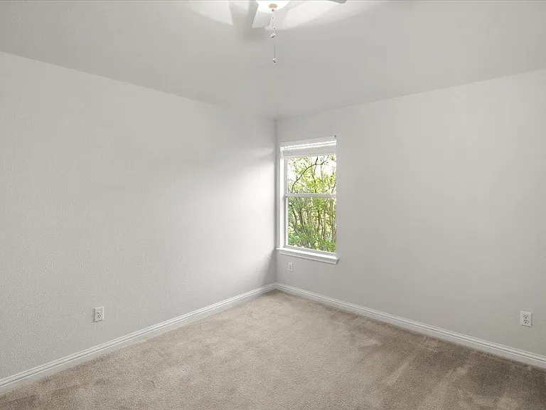 19501 Brue St — Photo 20