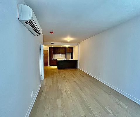 3rd image of 260 Midwood St Floor 2