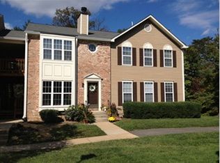 7800 Harrowgate Cir, Springfield, VA 22152