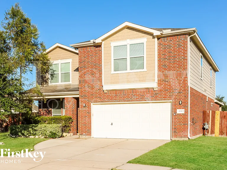 16302 Stable Manor Ln — Photo 2