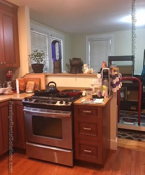 62 Maple St #1 — Photo 6