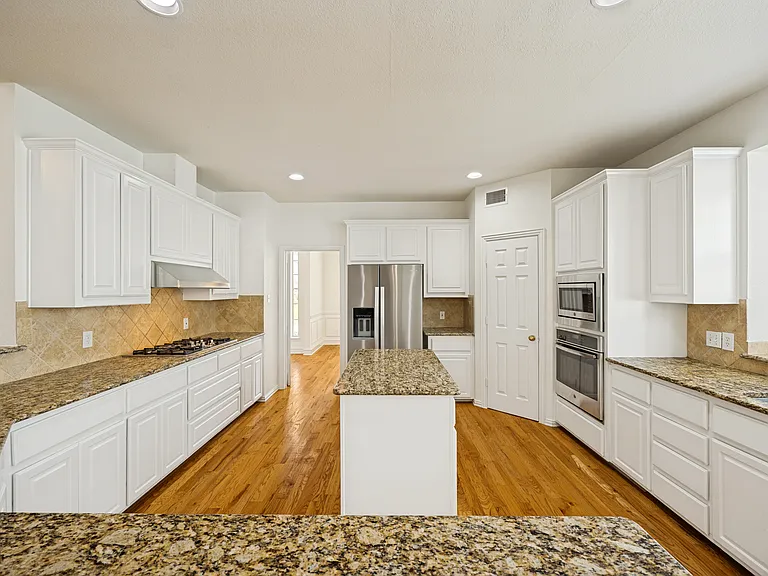 7805 San Isabel Dr — Photo 12