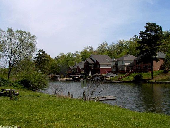 2nd image of 370 Hunterscove Dr