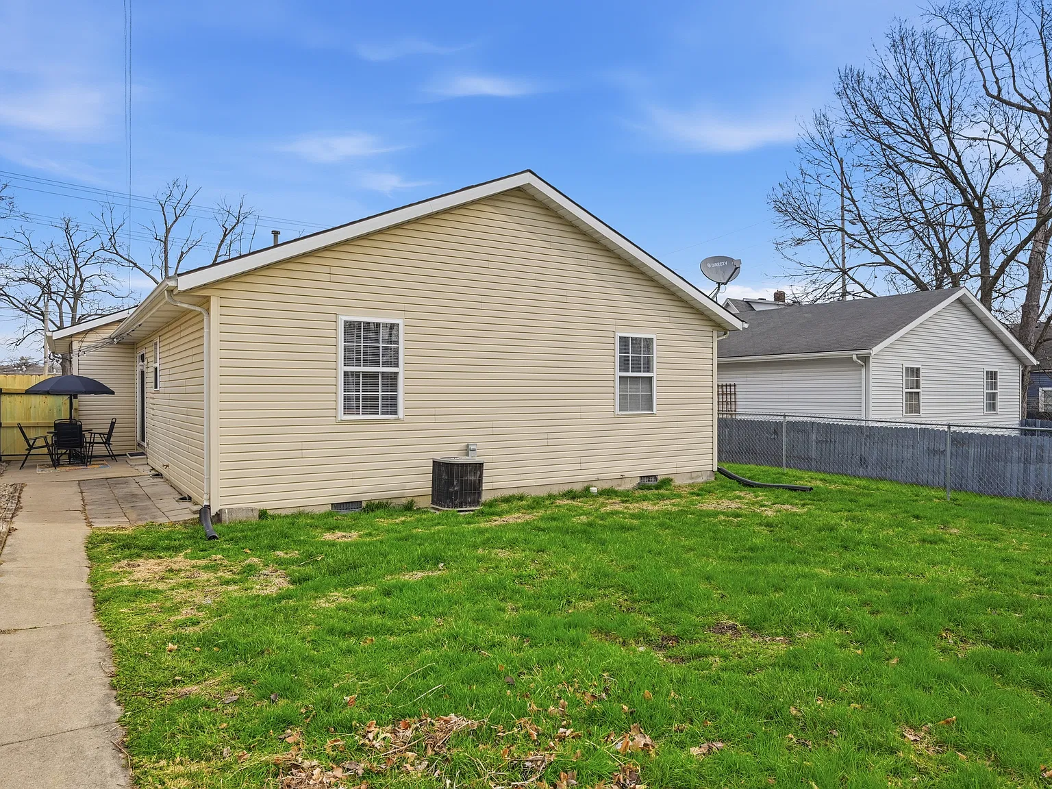 3 bed, 1181 sqft, $1,750 — Photo 3