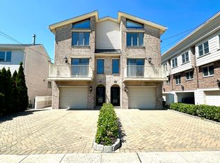 2169 Edwin Ave, Fort Lee, NJ 07024