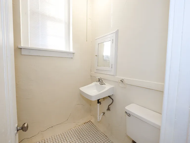 Santa Rosa Apartments — Photo 19