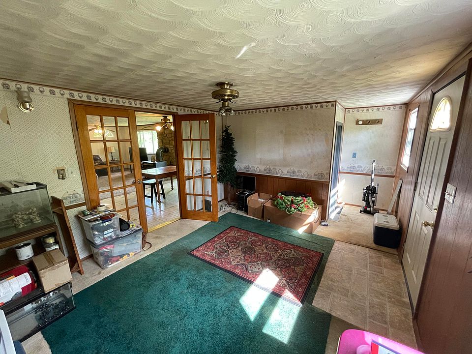 1386 Beaver Lake Rd, Lawrenceburg, KY 40342 MLS 23008503 Zillow