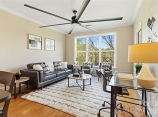 1000 E Woodlawn Rd APT 314, Charlotte, NC 28209