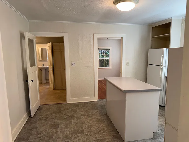 740 W 23rd Ave — Photo 12