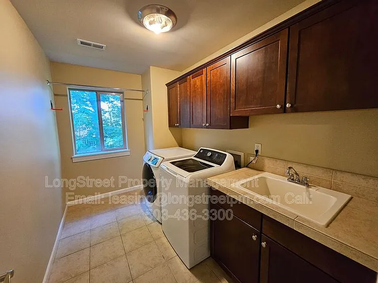 14607 SE Crystal St — Photo 25