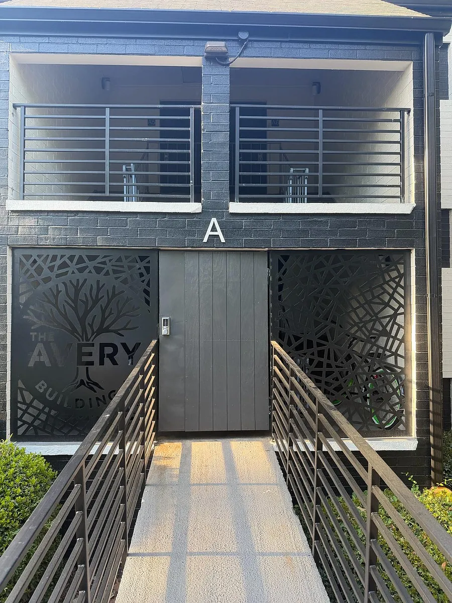 Building Photo - The Avery