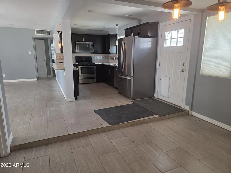 1812 E Whitton Ave — Photo 25