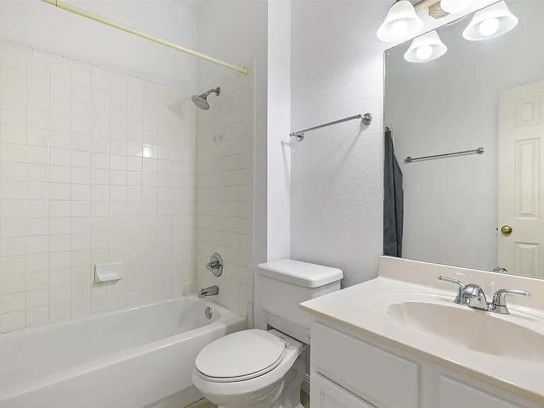 1301 S Quinlan Park Rd — Photo 18