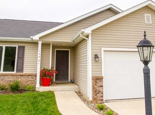 15901 Continental Dr, Huntertown, IN 46748