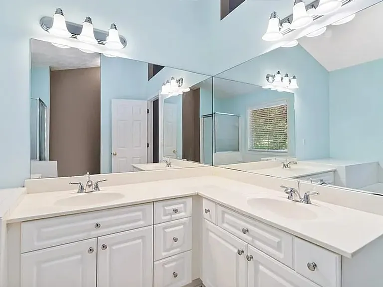 850 Madison Chase Way — Photo 2