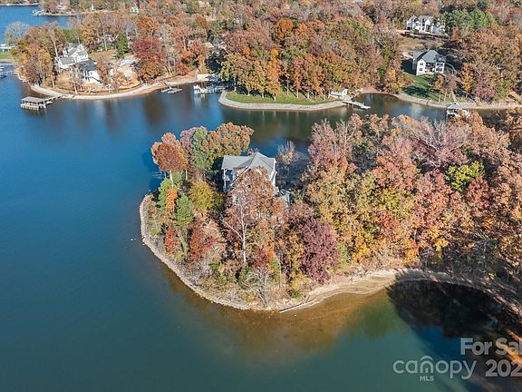 3rd image of 139 Long Cove Ln