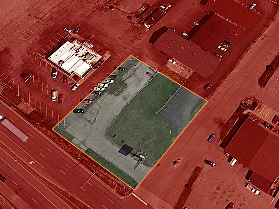 2nd image of 1020 N Coliseum Blvd