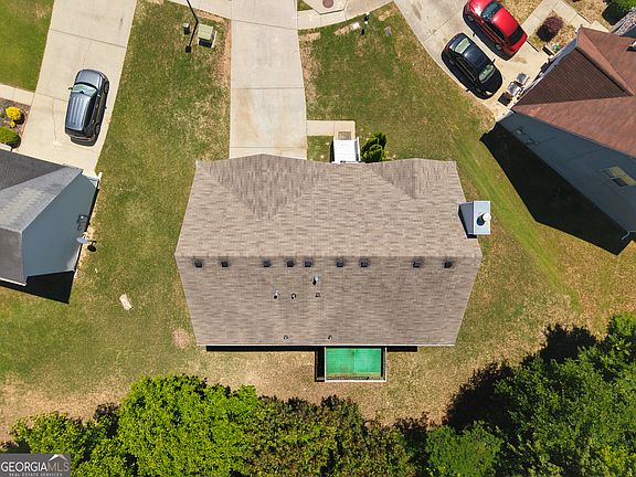 4th image of 11036 Pebble Ridge Dr