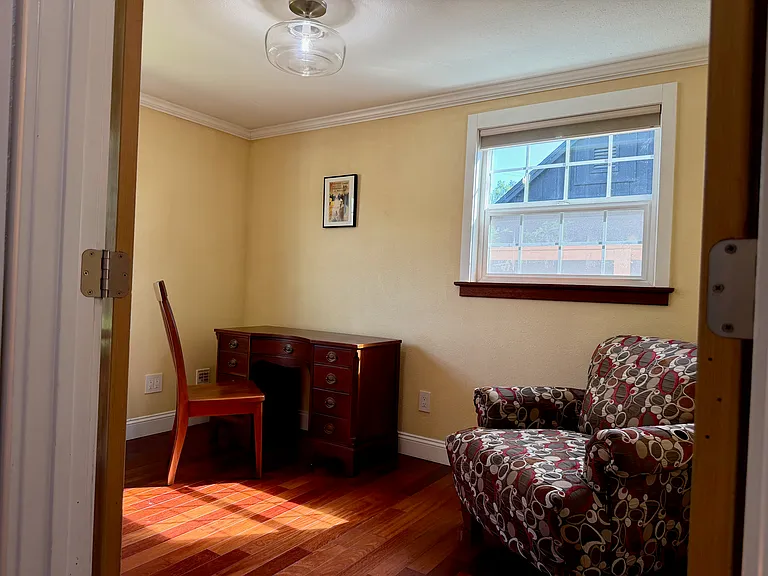 1419 Airport Heights Dr — Photo 9