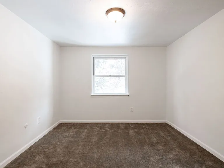 Brookside Apartments — Photo 17