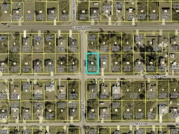 3720 24th ST SW, LEHIGH ACRES, FL 33976