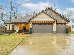 118 Ingleborough Dr, Bella Vista, AR 72715