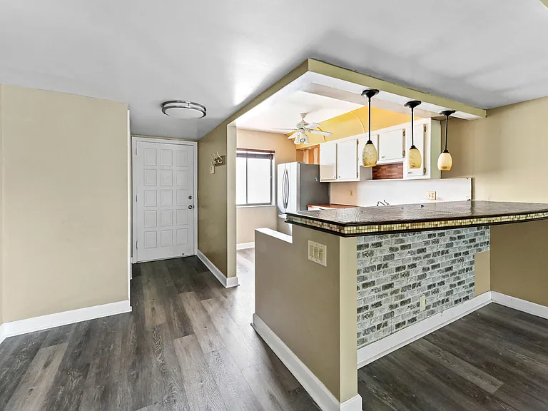4080 Tivoli Ct #202 — Photo 5