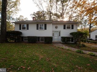 825 Danza Rd, Severn, MD 21144