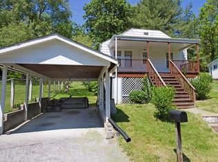 318 Draper Ave, Pulaski, VA 24301
