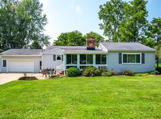 10189 Frazier Rd, Garrettsville, OH 44231
