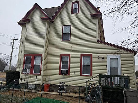 4th image of 214 Billingsport Rd