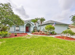 1205 Ventana Dr, Ruskin, FL 33573